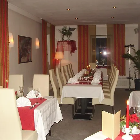 Garni Loehr Hotel 3*